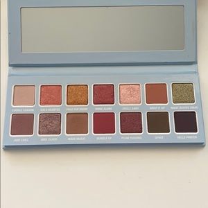Kylie cosmetics eyeshadow palette